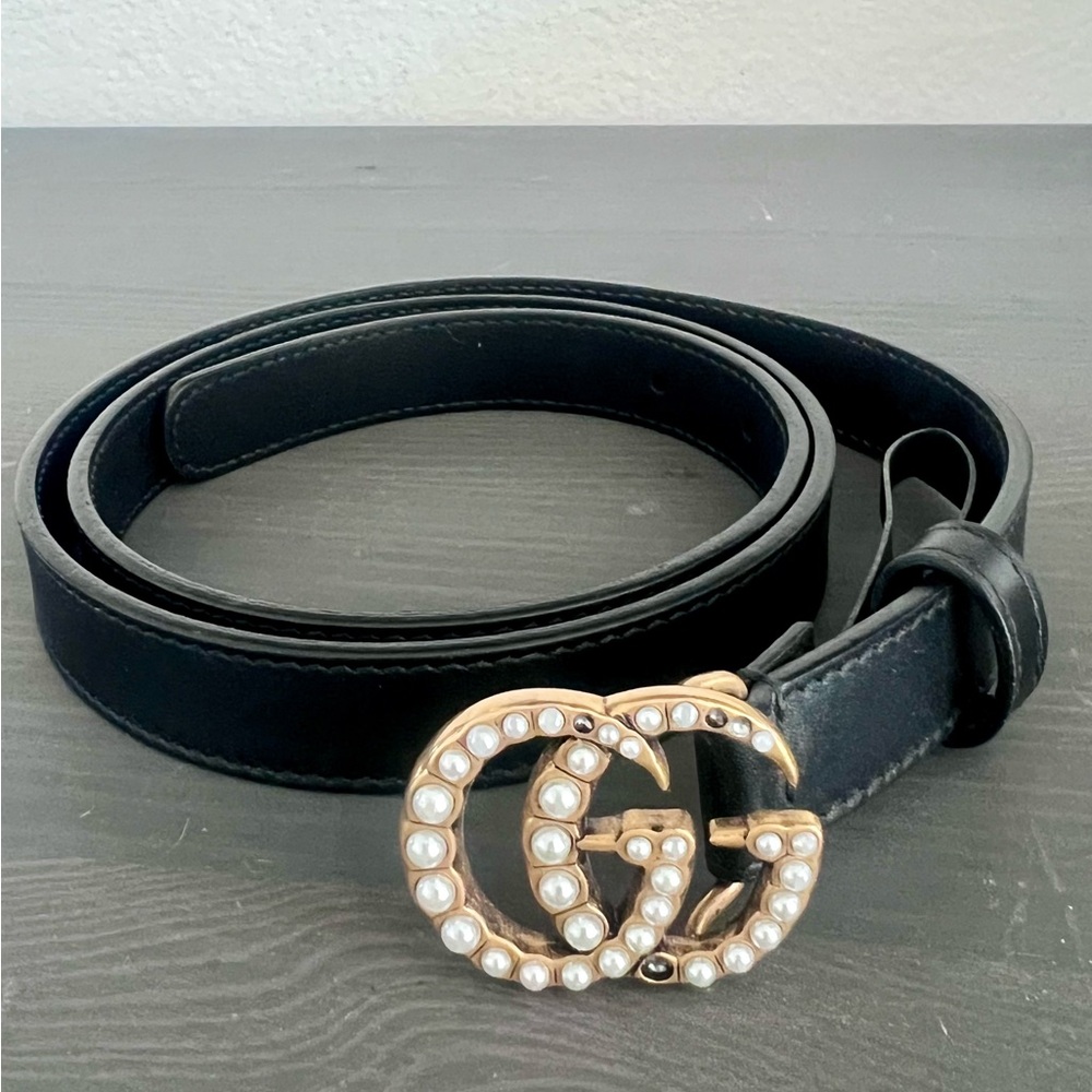 Gucci Black Leather Belt with Gold GG Pearl Buckle